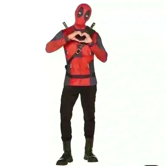 Deadpool costume - Picture 1 of 2